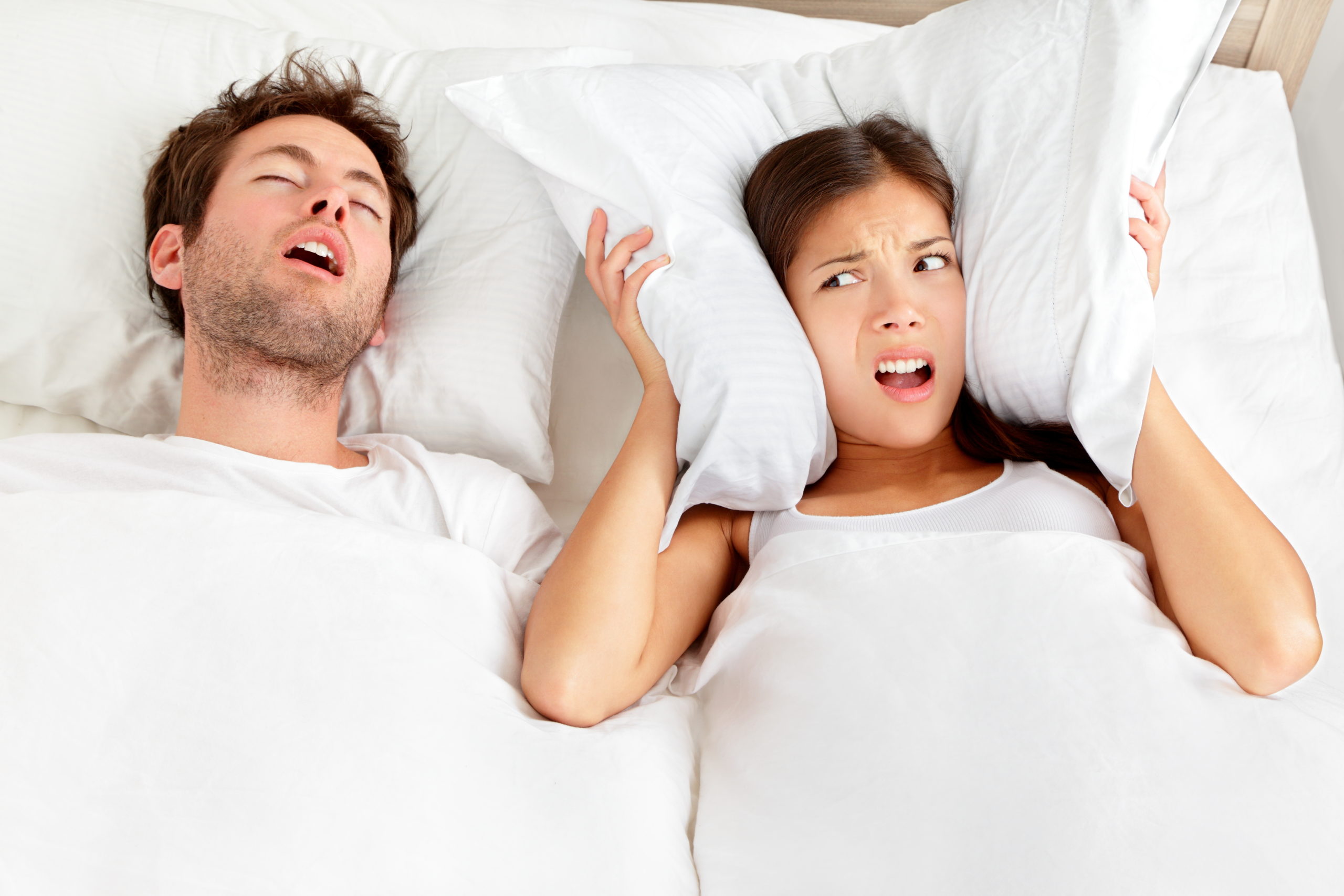 Snoring Man Disturbs Women